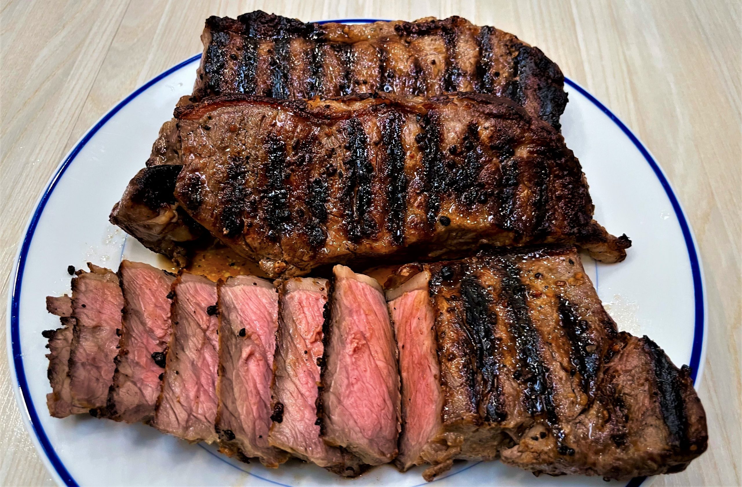 Garlicky New York Steak